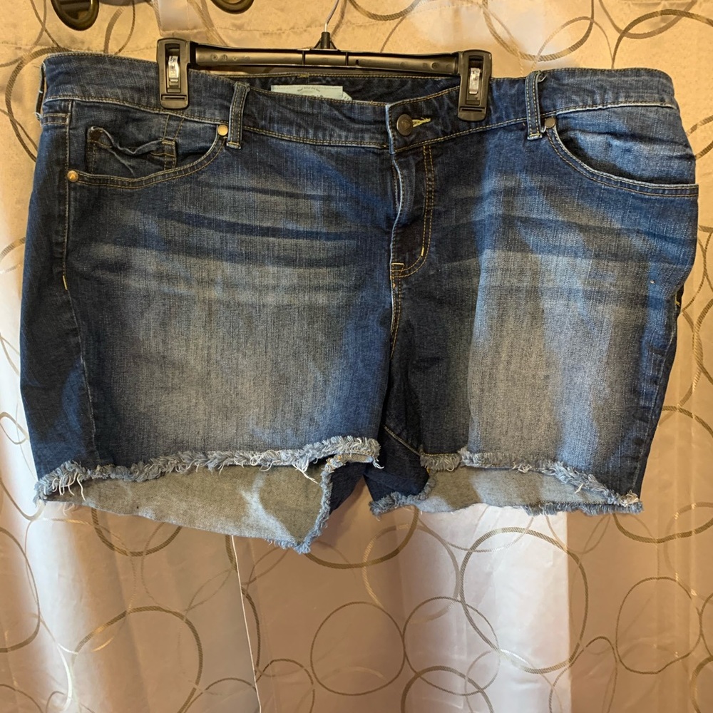 Torrid shorts size 26